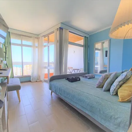 Tarik Beach Apartment Портиман