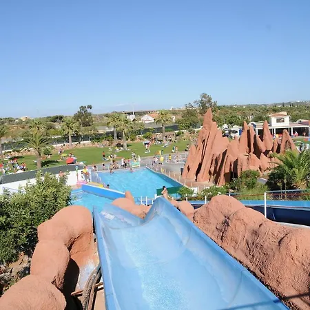 Tarik Beach Apartment Портиман